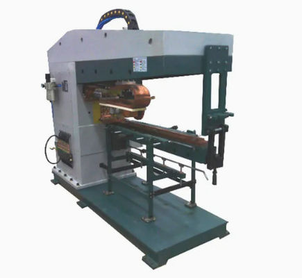 Tanques de armazenamento longitudinais automáticos e máquinas de soldar rolos cilíndricos em forma de anel, máquinas de soldar rolos de braço longo. O fabricante produz e vende diretamente o equipamento.