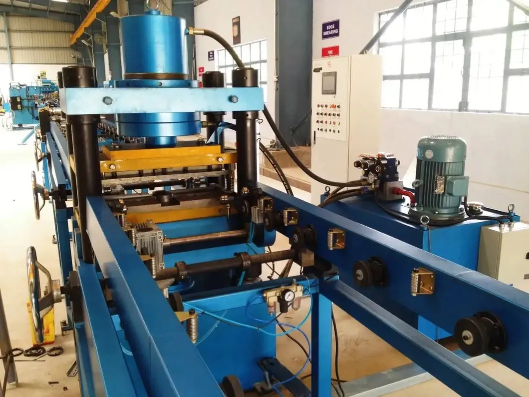 Linha de Produção de Soldagem Automática de Aletas de Radiador Imersas em Óleo para Transformadores de Potência com Distribuição de Paredes de Aletas Corrugadas de Resfriamento 7